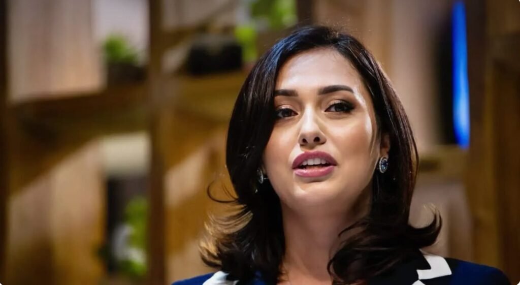 Victoria Sanduța ironizează PAS: „Vând la bucată și Acțiunea, și Integrarea Europeană!” 2 Victoria Sanduța ironizează PAS: „Vând la bucată și Acțiunea, și Integrarea Europeană!”