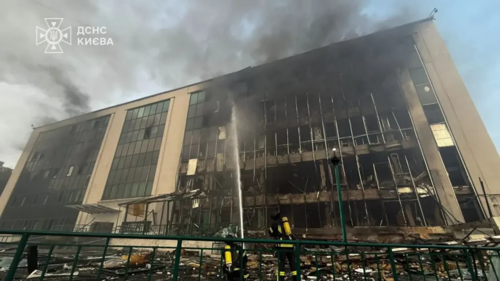 2025 06 10 10.37.54 1536x864 c default