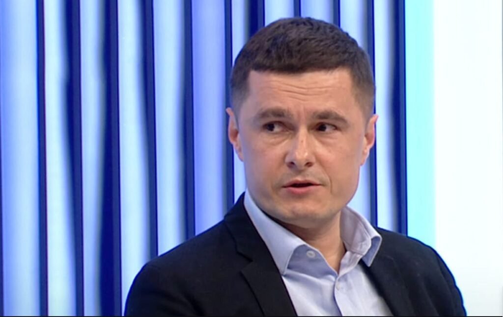 Fadei Nagacevschi, despre reținerea președintelui raionului Orhei: „Voi așa vreți să organizați și alegerile? Sunteți niște bufoni tupeiști! Chiar meritați să fiți măturați de la putere!”