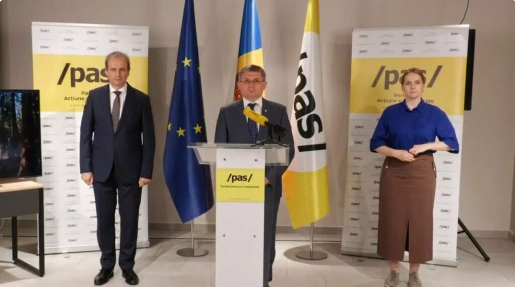 Trei noi candidați pe lista PAS pentru alegerile parlamentare: Ludmila Adamciuc, Viorel Bostan și Iurie Cojocaru