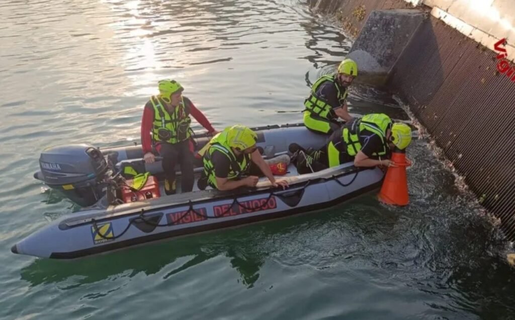 Un adolescent de 17 ani s-a înecat, iar corpul lui încă nu a fost găsit