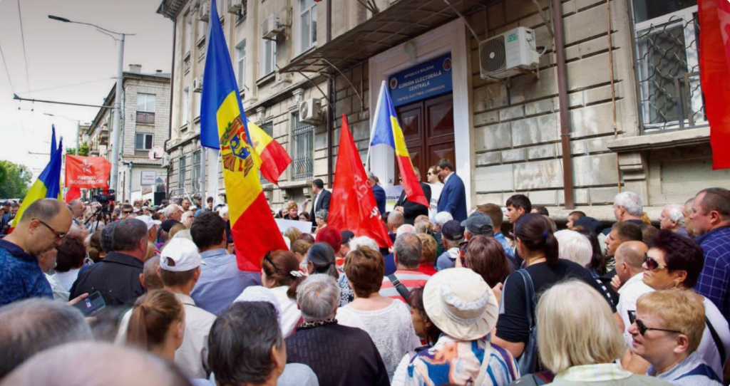 protest in fata cec 1