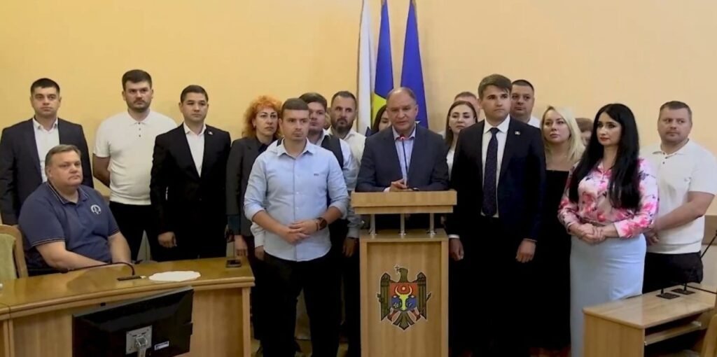 Ion Ceban le răspunde consilierilor PAS: „Dacă nu încetează cu aceste sabotaje, vor fi trași la răspundere” 1 Ion Ceban le răspunde consilierilor PAS: „Dacă nu încetează cu aceste sabotaje, vor fi trași la răspundere”