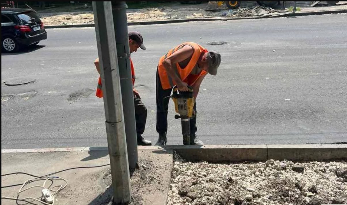 Lucrările de reabilitare a străzii Constantin Stere avansează