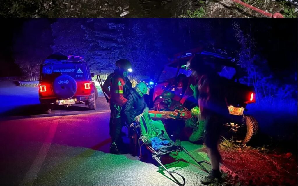 Patru moldovence, salvate după o intervenție de șase ore pe Masivul Ceahlău - Una dintre ele avea un traumatism sever