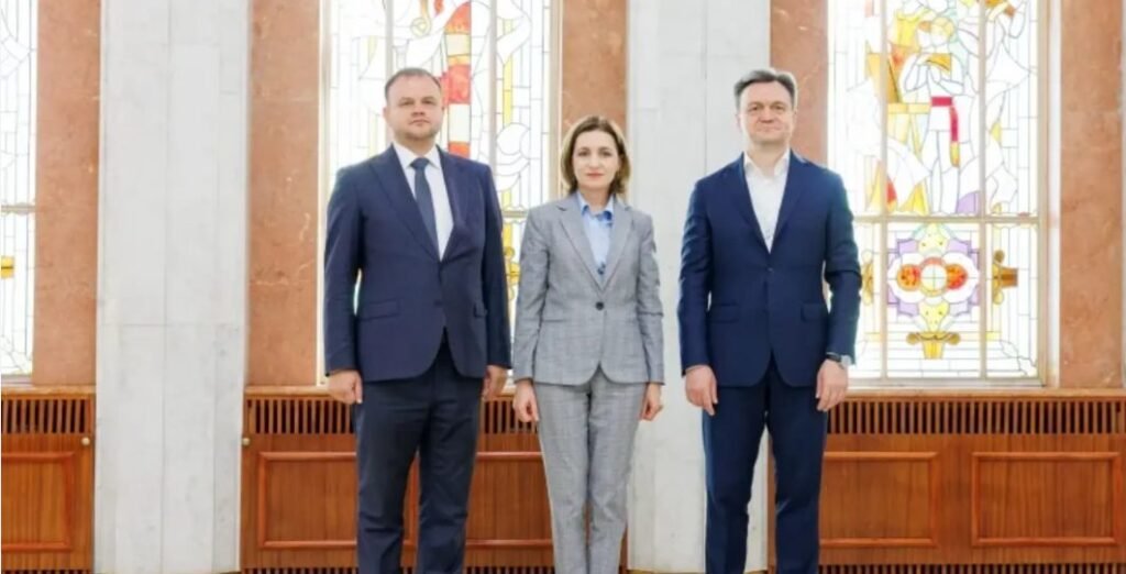 VIDEO// Noul vicepremier pentru Reintegrare, Roman Roșca, a depus jurământul de învestire 1 VIDEO// Noul vicepremier pentru Reintegrare, Roman Roșca, a depus jurământul de învestire