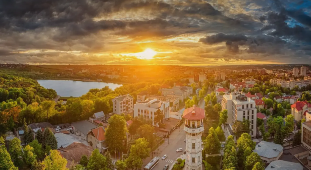 chisinaul marcheaza 589