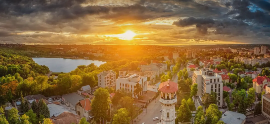 chisinaul marcheaza 589