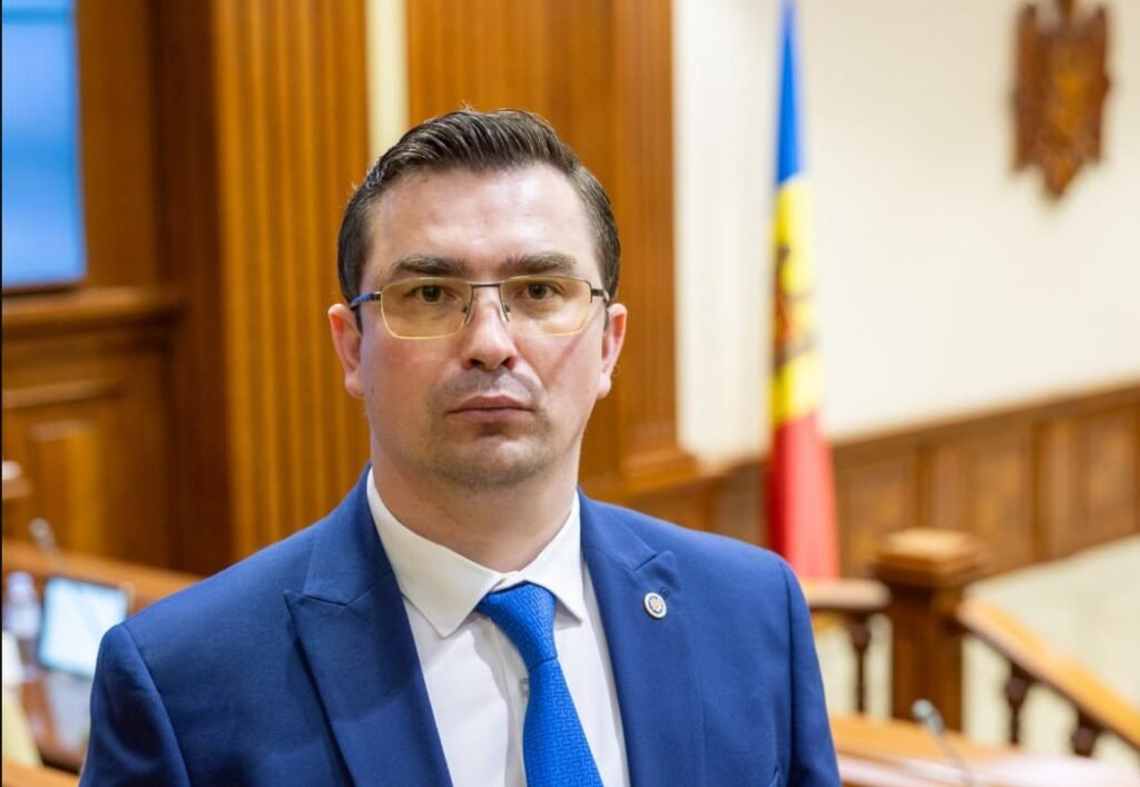 Constantin Borosan a fost numit în funcția de director al Agenției Naționale pentru Reglementare în Energetică 1 Constantin Borosan a fost numit în funcția de director al Agenției Naționale pentru Reglementare în Energetică