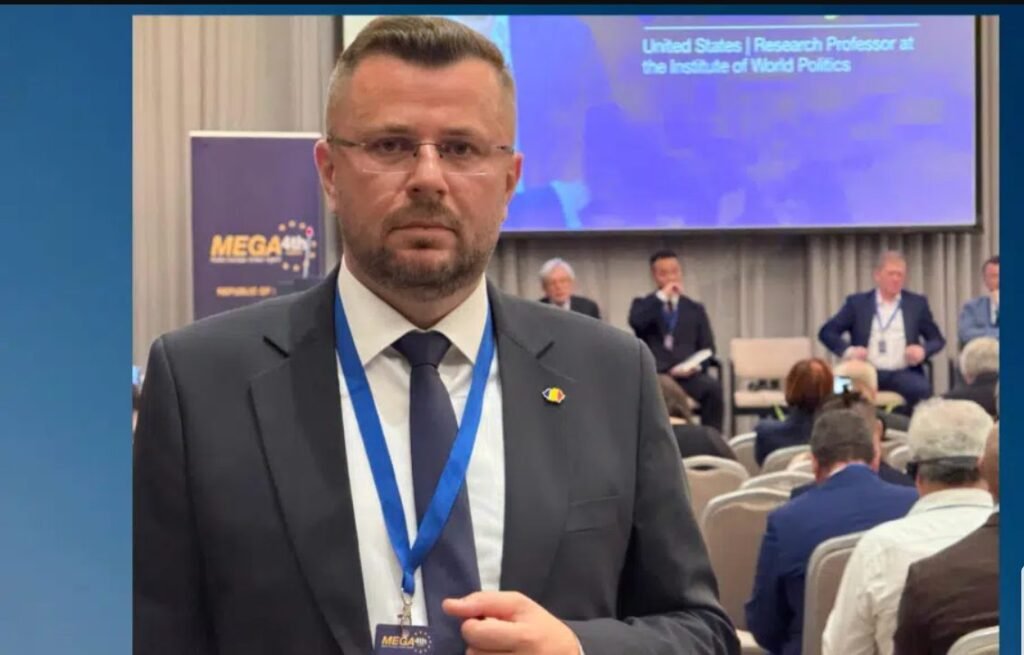 Declarația senatorului Mircea-Ionuț Sandu cu privire la comunicatul serviciului de Informații și Securitate al Republicii Moldova (SIS) 1 Declarația senatorului Mircea-Ionuț Sandu cu privire la comunicatul serviciului de Informații și Securitate al Republicii Moldova (SIS)