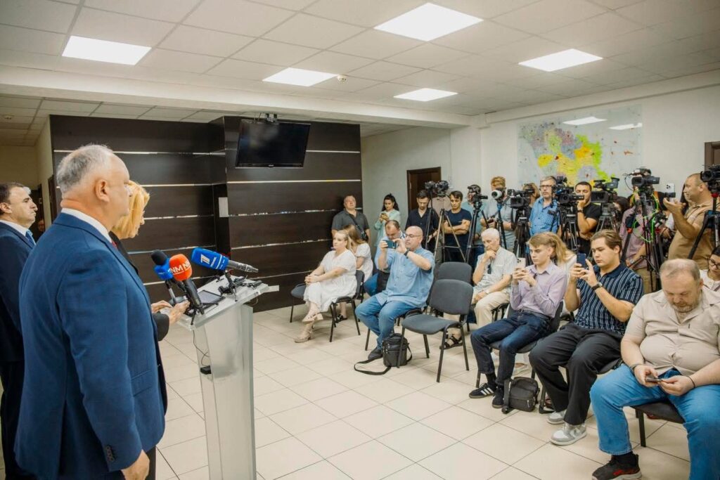 formarea unui bloc politic de stanga