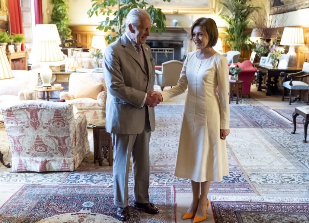 Maia Sandu a avut o întrevedere cu Majestatea Sa Regele Charles al III-lea 1 Maia Sandu a avut o întrevedere cu Majestatea Sa Regele Charles al III-lea