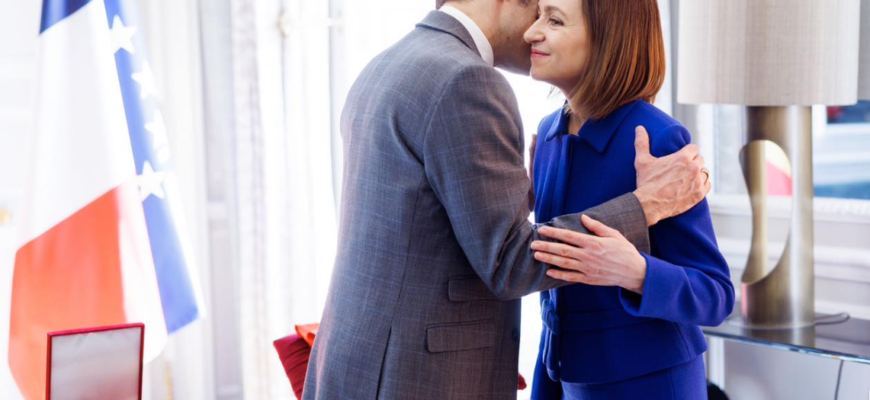 maia sandu l a felicitat pe macron