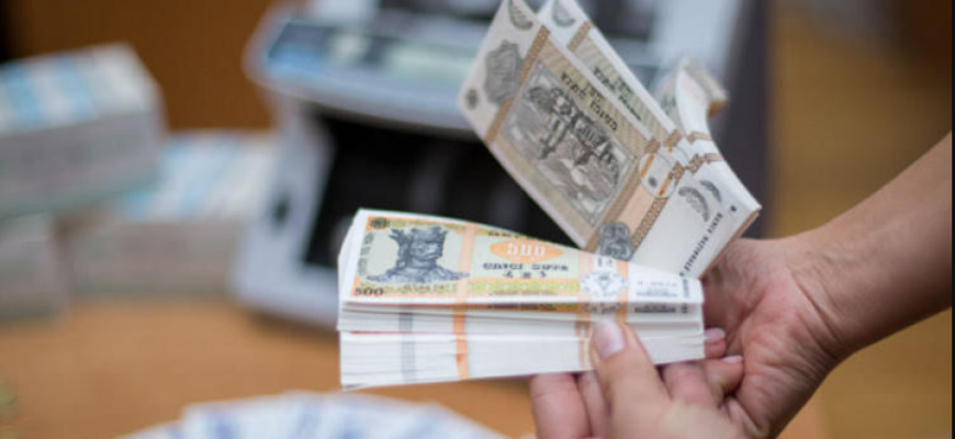 mijloace banesti in numerar