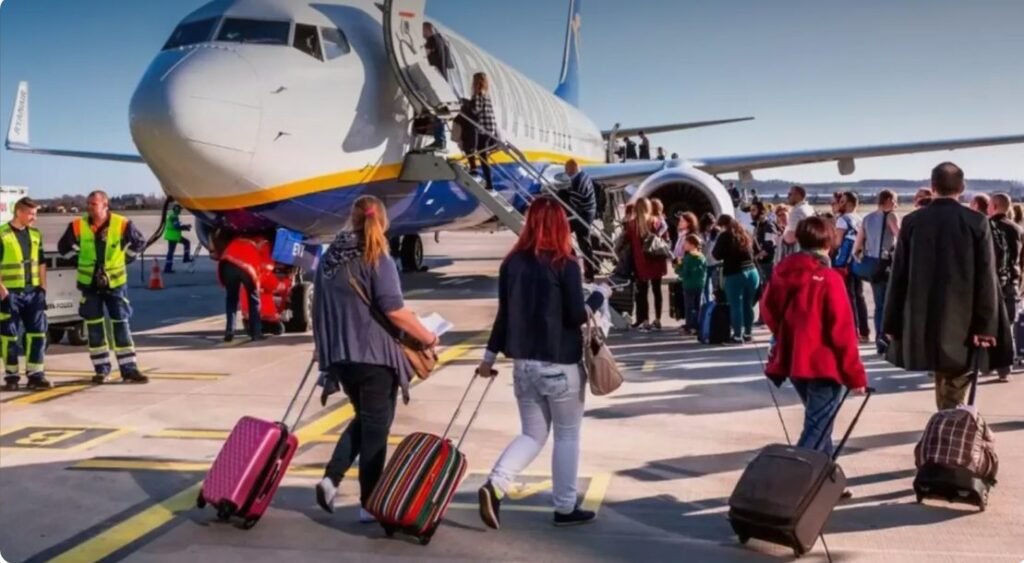 Moldova rămâne fără oameni - 450 de mii de locuitori pierduți în ultimii 10 ani, dintre care 42 de mii doar în 2024 1 Moldova rămâne fără oameni - 450 de mii de locuitori pierduți în ultimii 10 ani, dintre care 42 de mii doar în 2024