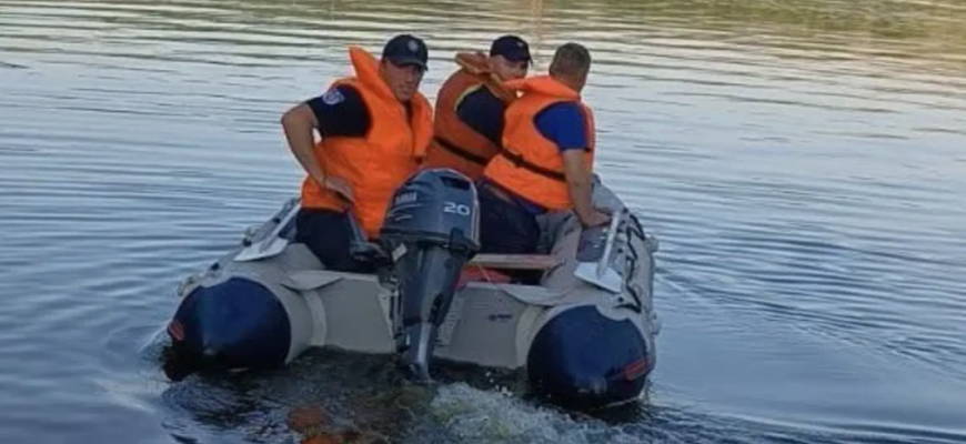 s au inecat in apele bazinelor