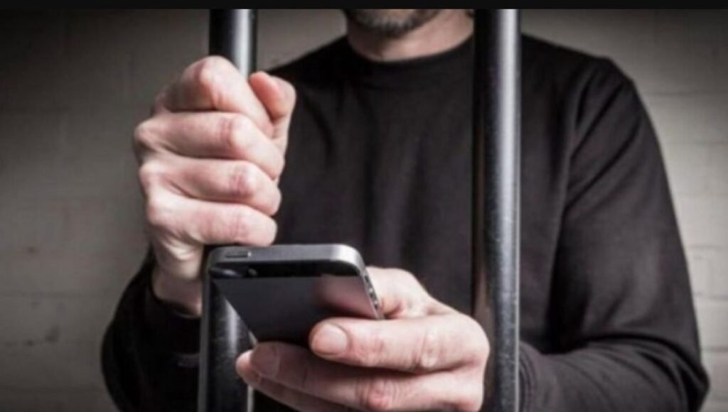 Schemă dirijată din penitenciar - 25 de cumpărători de „mașini din Germania” rămași fără 4,4 milioane de lei. „Vânzătorii” condamnați la pedepse de până la 12 ani închisoare 1 Schemă dirijată din penitenciar - 25 de cumpărători de „mașini din Germania” rămași fără 4,4 milioane de lei. „Vânzătorii” condamnați la pedepse de până la 12 ani închisoare