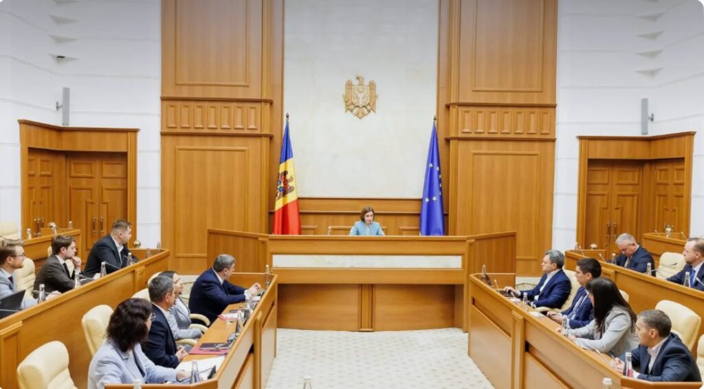 VIDEO// Maia Sandu acuză Kremlinul de planuri de destabilizare a alegerilor din septembrie: „Rusia vrea să-și bage oamenii în Parlament” 1 sedinta css