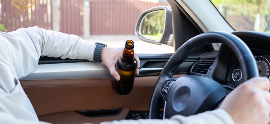 sofat in stare de ebrietate