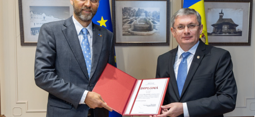 igor grosu cu janis mazeiks