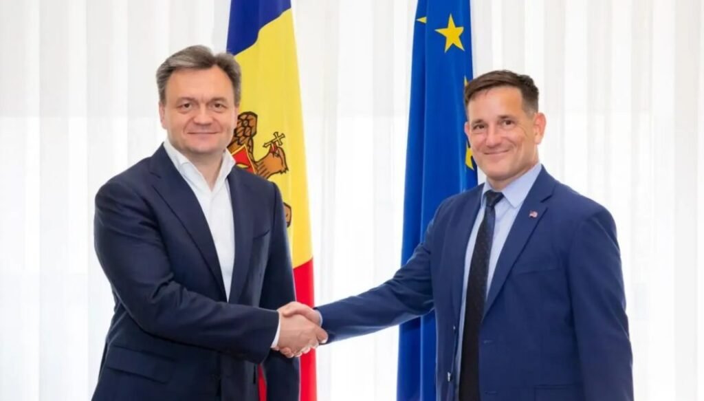 Dorin Recean s-a întâlnit cu noul diplomat american Nick Pietrowicz: „Moldova mizează pe un parteneriat strategic cu SUA” 1 Dorin Recean s-a întâlnit cu noul diplomat american Nick Pietrowicz: „Moldova mizează pe un parteneriat strategic cu SUA”