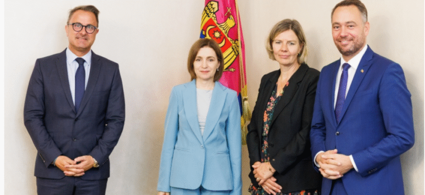 intrevedere cu oficiali