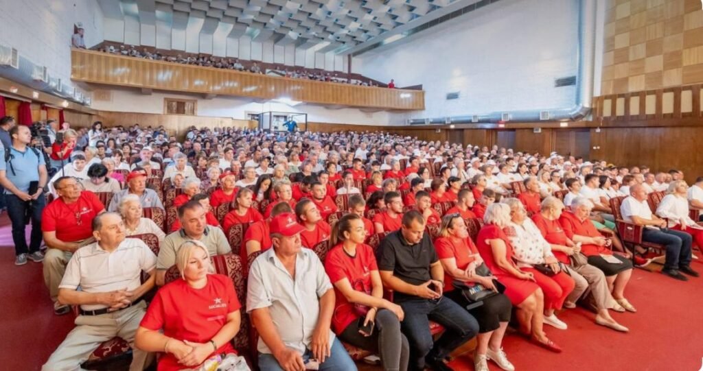 Liderii Blocului Electoral Patriotic s-au întâlnit cu activele de partid din raionul Soroca 1 Liderii Blocului Electoral Patriotic s-au întâlnit cu activele de partid din raionul Soroca