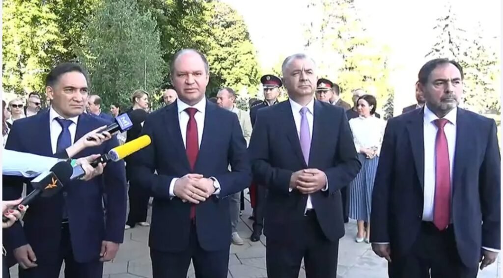 VIDEO// Primarul capitalei, Ion Ceban, mesaj de Ziua Independenței: „Iubesc Republica Moldova!” 1 VIDEO// Primarul capitalei, Ion Ceban, mesaj de Ziua Independenței: „Iubesc Republica Moldova!”