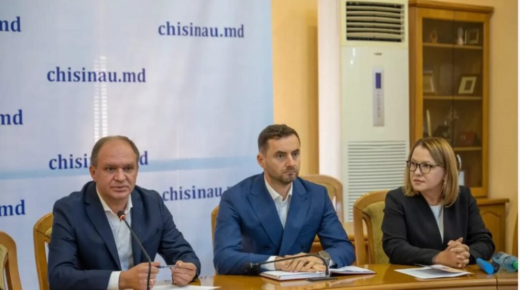 Ion Ceban: "Programul prelungit pentru elevii din clasele primare va continua"