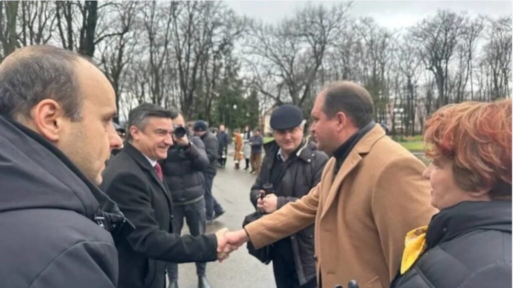 Ion Ceban, după anunțul lui Mihai Chirica privind suspendarea înfrățirii Iași–Chișinău: „Un joc politic îngust” 1 Ion Ceban, după anunțul lui Mihai Chirica privind suspendarea înfrățirii Iași–Chișinău: „Un joc politic îngust”