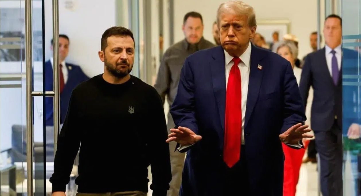 Trump l-a atacat pe Zelenski înaintea întâlnirii cu Putin și l-a avertizat: „Vor avea loc niște schimburi de teritorii”