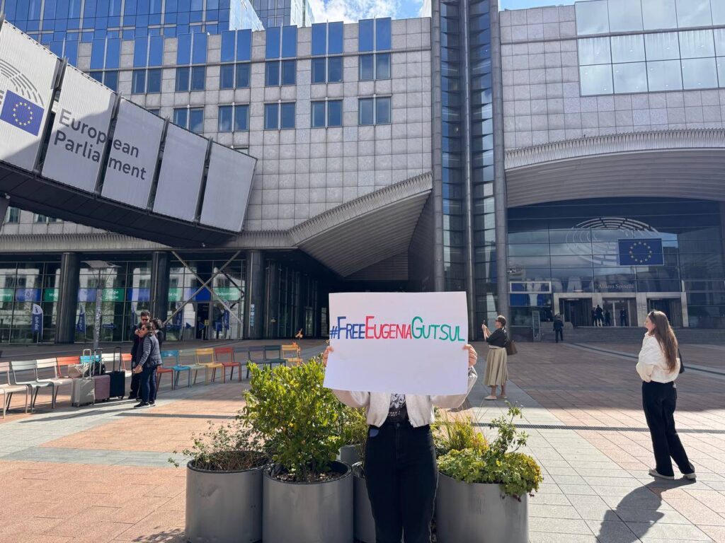 VIDEO// Găgăuzii cer la Bruxelles eliberarea bașcanului Eugenia Guțul: "Să știe că nu este singură"