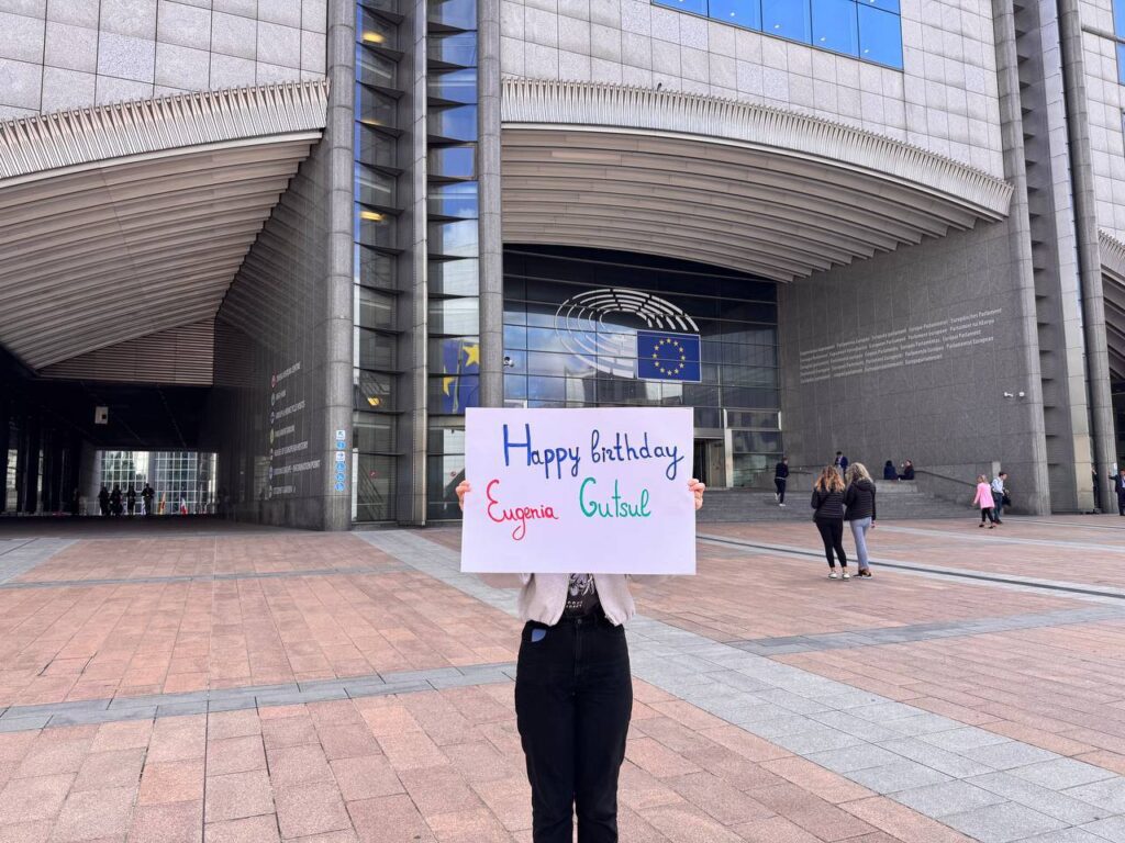 VIDEO// Găgăuzii cer la Bruxelles eliberarea bașcanului Eugenia Guțul: "Să știe că nu este singură"