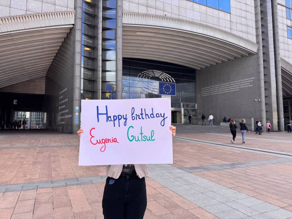 VIDEO// Găgăuzii cer la Bruxelles eliberarea bașcanului Eugenia Guțul: "Să știe că nu este singură"