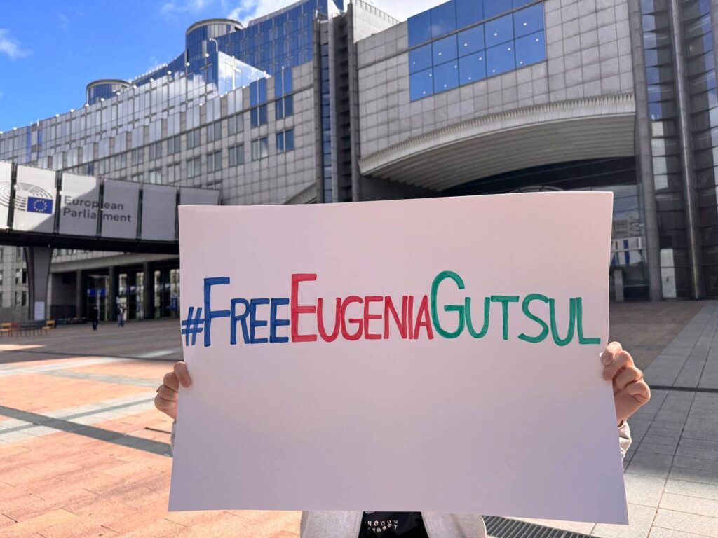 VIDEO// Găgăuzii cer la Bruxelles eliberarea bașcanului Eugenia Guțul: "Să știe că nu este singură"