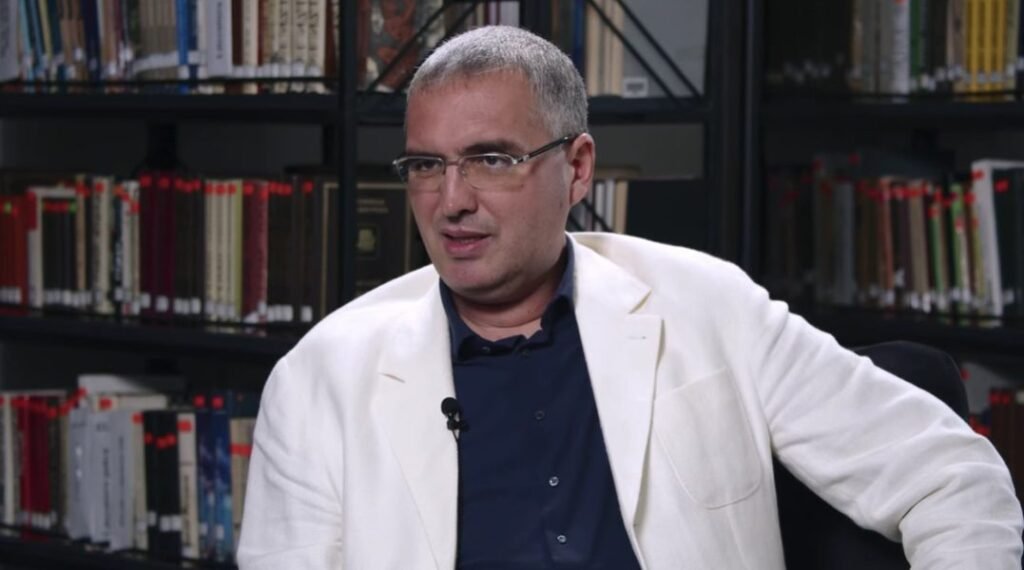 VIDEO// Usatîi vrea limită de vârstă pentru deputați: ”După 65 de ani politicienii trebuie să meargă la crescut curcani și boboci, nu în Parlament” 2 VIDEO// Usatîi vrea limită de vârstă pentru deputați: ”După 65 de ani politicienii trebuie să meargă la crescut curcani și boboci, nu în Parlament”