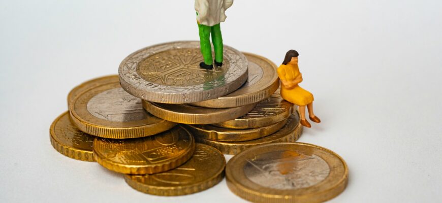 green and white ceramic figurine