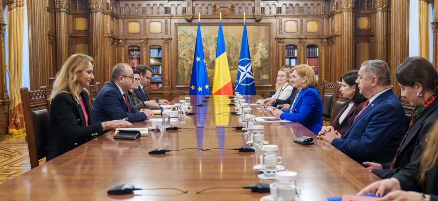 54935772095 a93d1f6dfe k