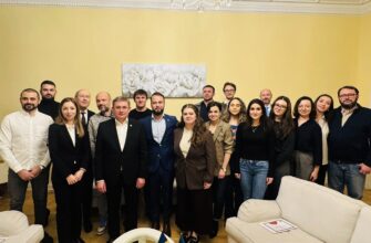 54945626525 8832c51f1f k