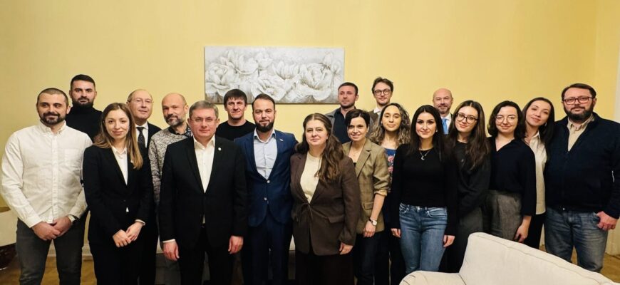 54945626525 8832c51f1f k