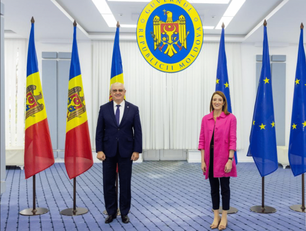 Premierul Munteanu și Roberta Metsola au discutat despre integrarea europeană și Planul de creștere de 1,9 miliarde euro 1 alexandru munteanu cu roberta metsola