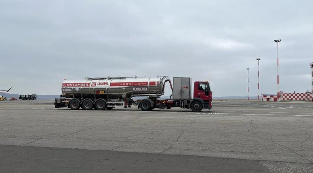 Instituțiile publice din Moldova au plătit peste 125 de milioane de lei companiei „Lukoil” pentru carburanți în 2025