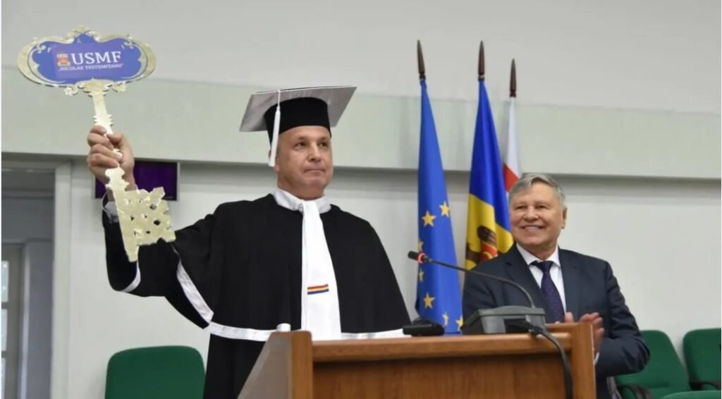 Presa din România: Semnătura ministrului Sănătății din Republica Moldova apare pe diplomele medicilor acuzați de Parchetul General din România că le-au obținut fraudulos