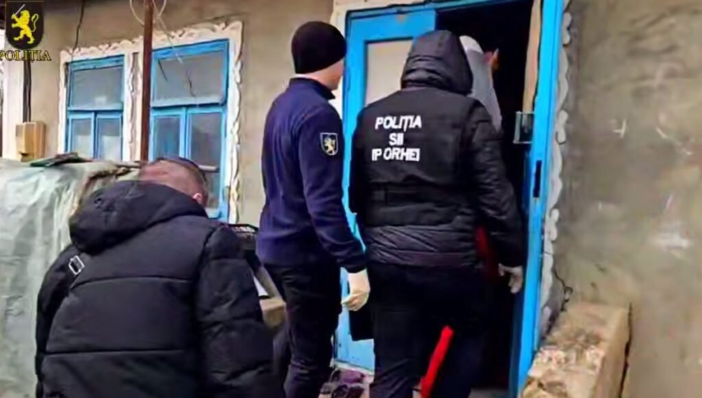 Doi tineri de 17 și 21 din Orhei ani riscă să fie trași la răspundere după ce polițiștii au descoperit droguri de tip marijuana