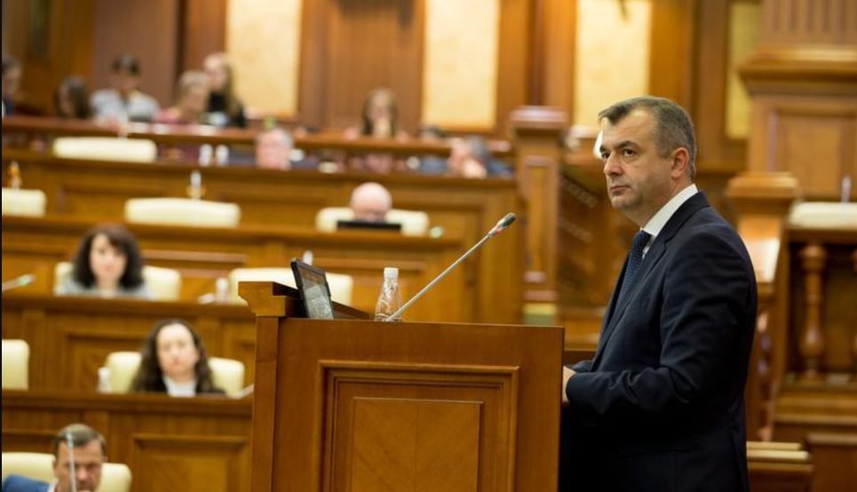PAS a blocat în Parlament solicitarea de informare privind un dosar penal de presupusă înstrăinare ilegală a unui teren din Chișinău