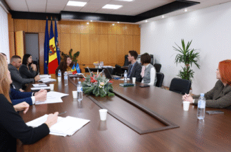 Directoarea Serviciului Fiscal de Stat, Olga Golban, în discuții cu expertul FMI Sebastian Beer 5 in discutii cu expertul fmi