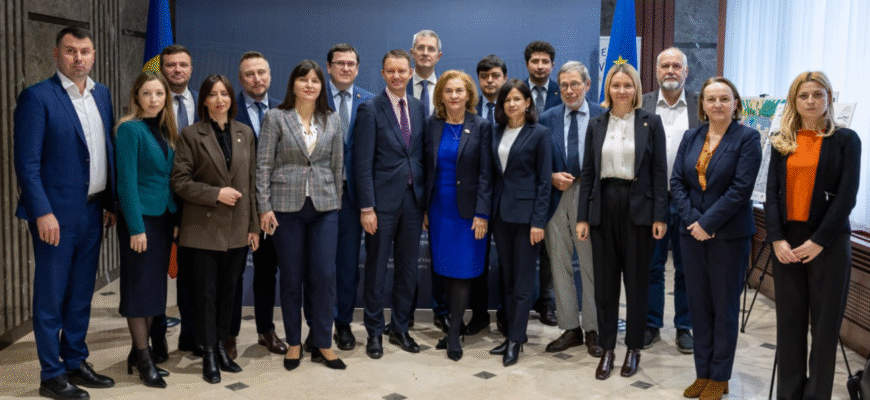 membrii comitetului parlamentar