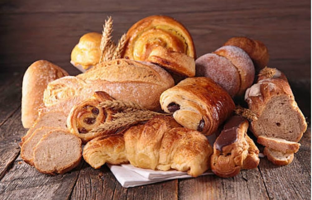Mai multă siguranță alimentară. Guvernul stabilește noi cerințe de calitate pentru produsele de panificație și pastele făinoase