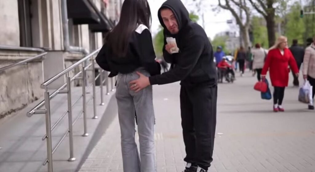 Vloggerul Dima White, cercetat penal pentru pornografie infantilă și trafic de copii, face conținut video cu copiii prin școlile din Republica Moldova 2 Vloggerul Dima White, cercetat penal pentru pornografie infantilă și trafic de copii, face conținut video cu copiii prin școlile din Republica Moldova