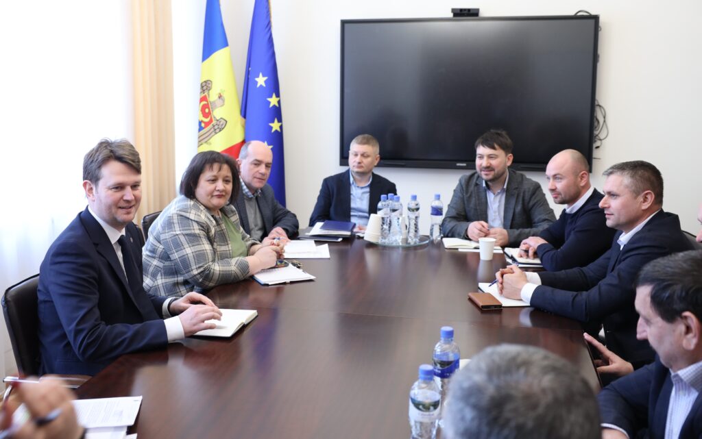 d8ac993e 89e8 4e50 9cdb 40a0c267c399